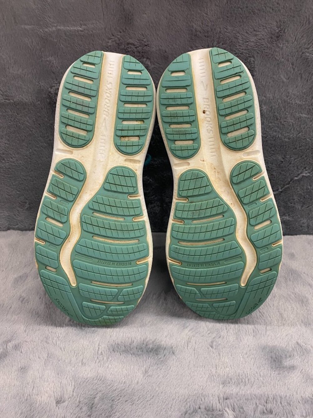 Brooks Ghost Max 2 Womens Teal Pink Athletic Running Shoes Womens Size 10 - Picture 13 of 15